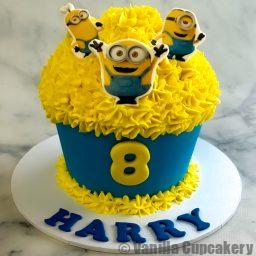 Minions Cake