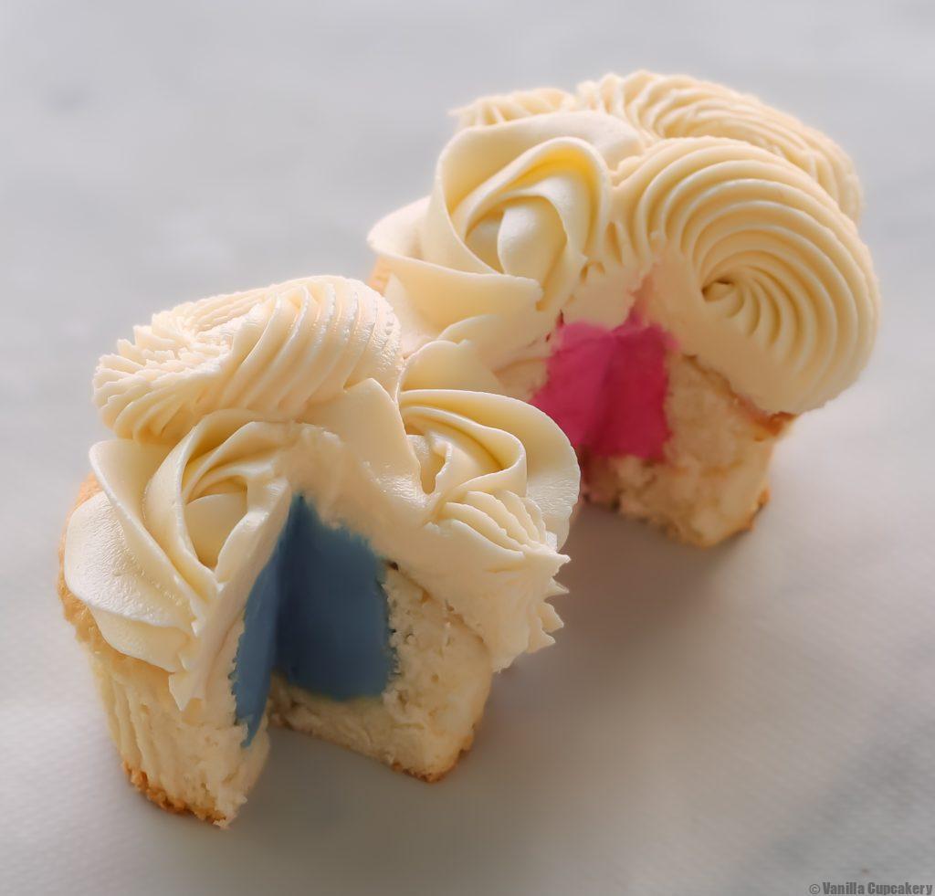 Gender reveal cupcakes pink and blue