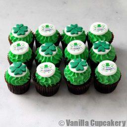 St Patricks Day mini cupcakes