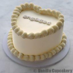 Retro Vintage Cake white colour 2024