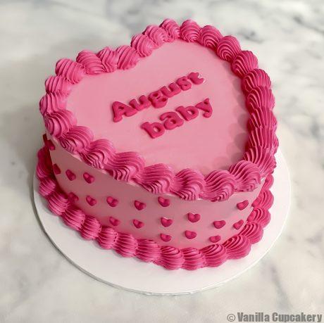 retro love heart cake