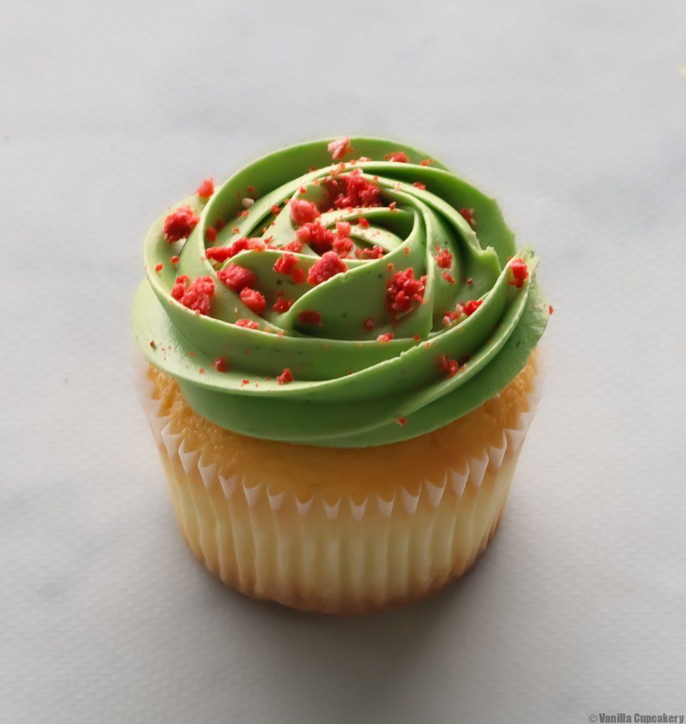 Strawberry Matcha cupcake